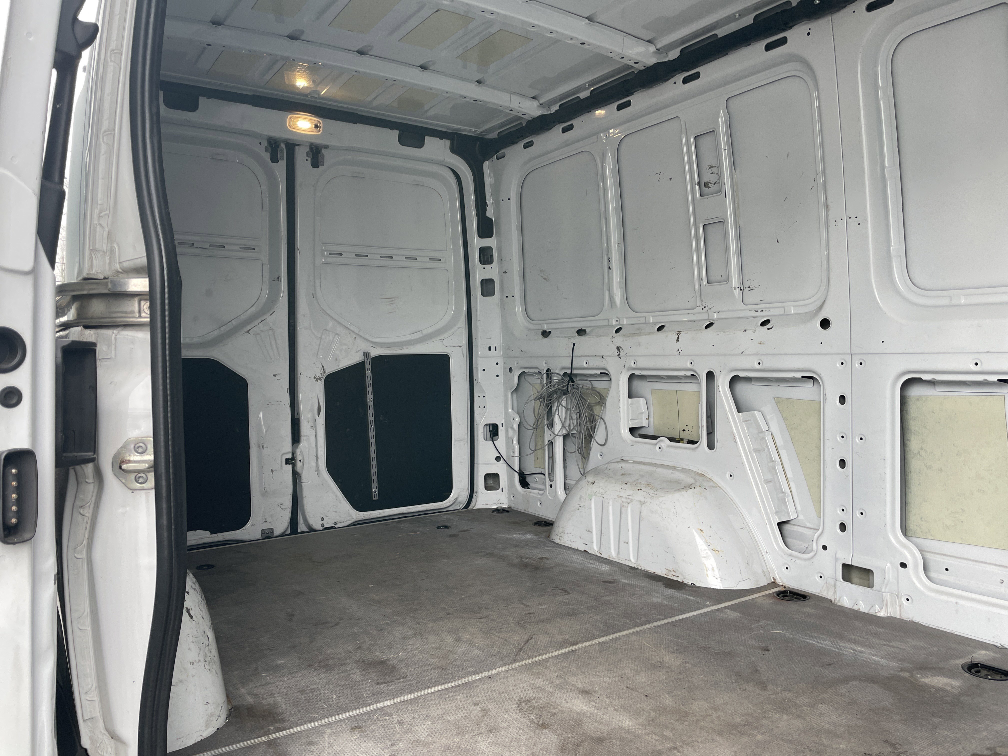 Used 2019 Mercedes-Benz Sprinter 1500 image 19