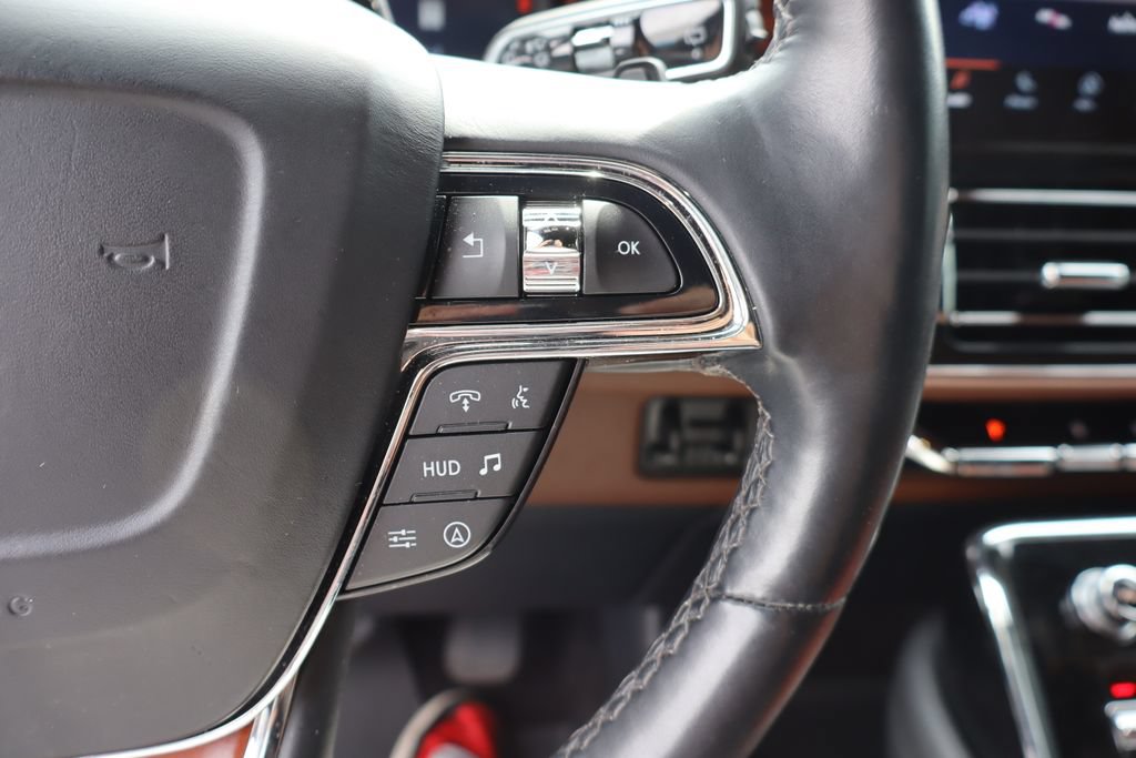 Used 2024 Lincoln Navigator L Reserve AWD/4WD image 9