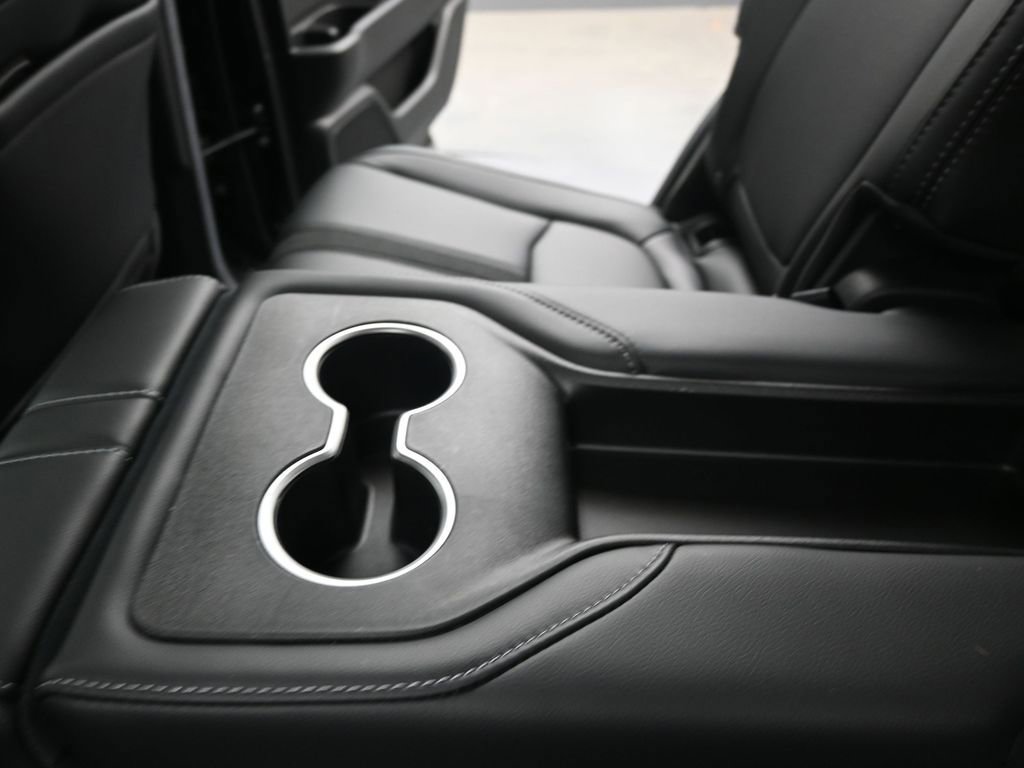 Used 2024 Honda Pilot Touring image 14