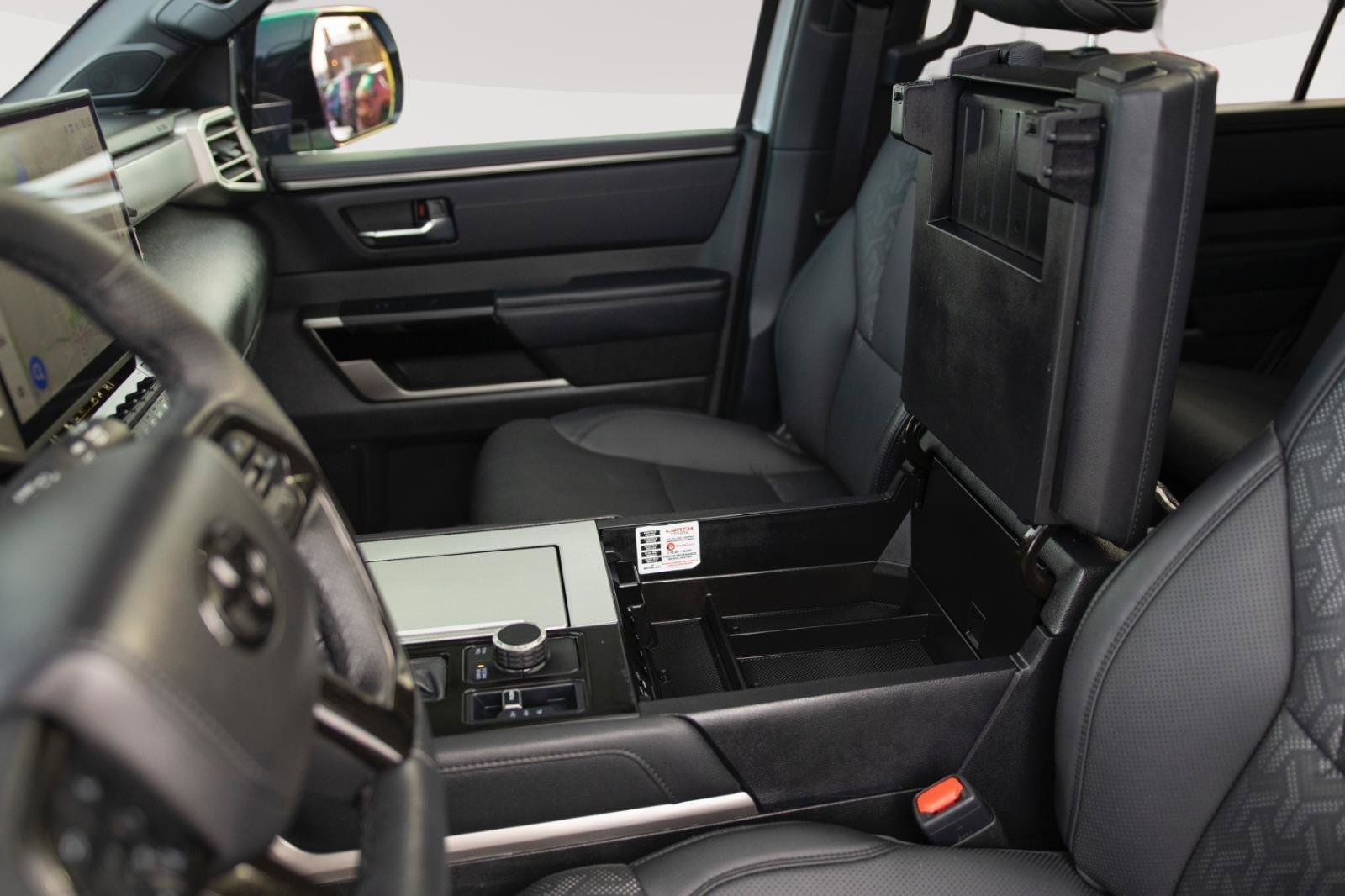 Used 2025 Toyota Sequoia Limited image 18