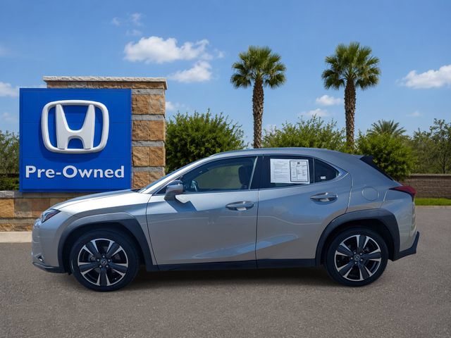 Used 2021 Lexus UX 200 w/ Premium Package FWD image 3