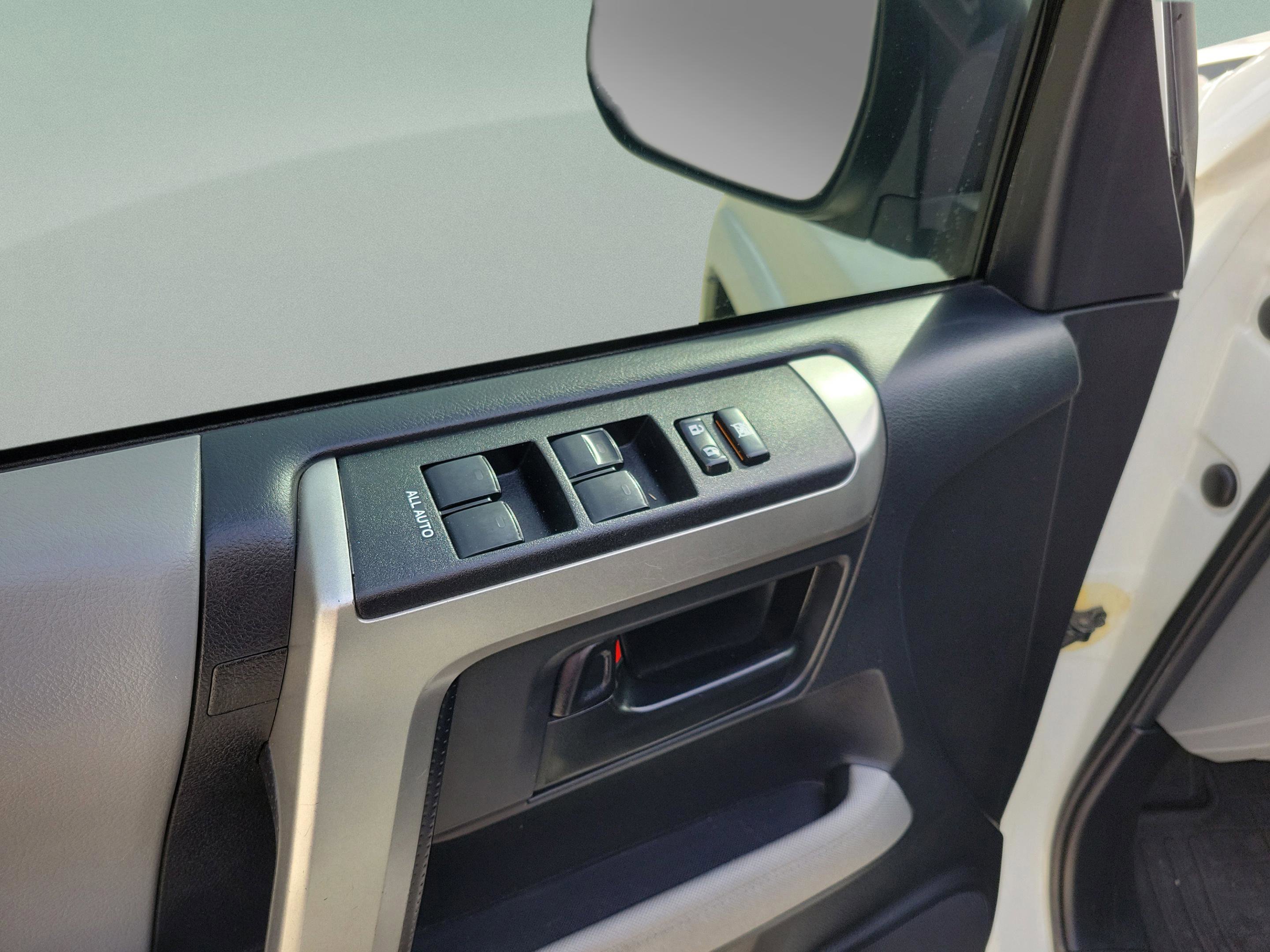 Used 2013 Toyota 4Runner SR5 RWD image 20