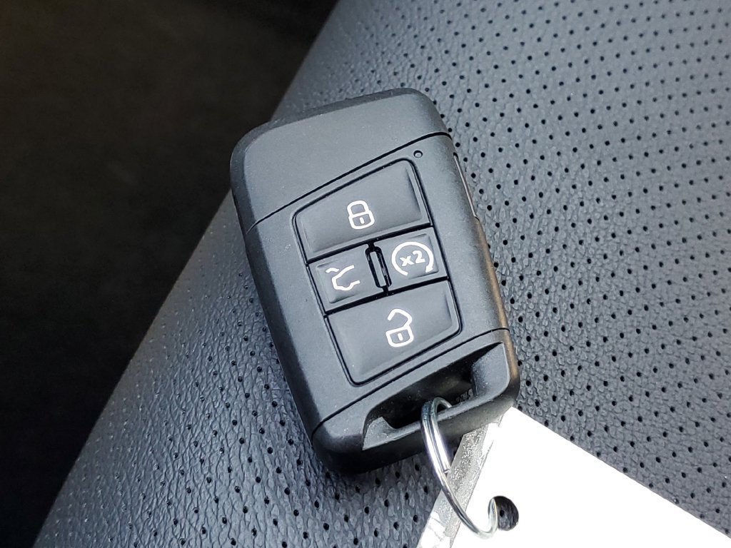 Used 2024 Volkswagen Taos SEL AWD/4WD image 37