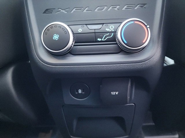 New 2025 Ford Explorer Active w/ Active Comfort Package image 22