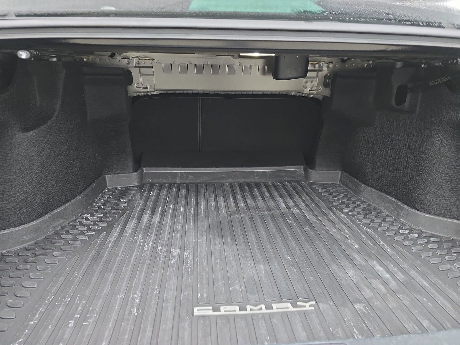 Used 2023 Toyota Camry SE image 18