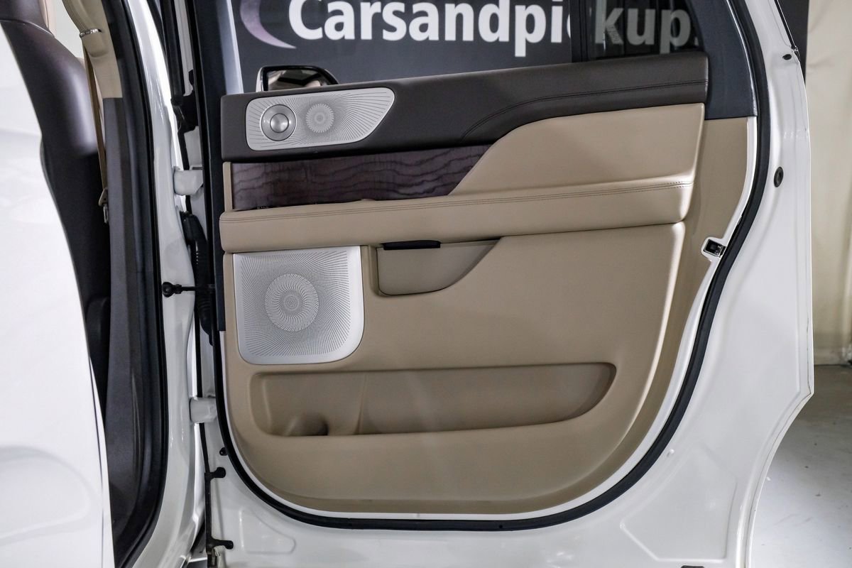 Used 2022 Lincoln Navigator L Reserve image 34