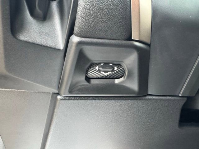 Used 2025 BMW X3 xDrive30i w/ Convenience Package AWD/4WD image 23