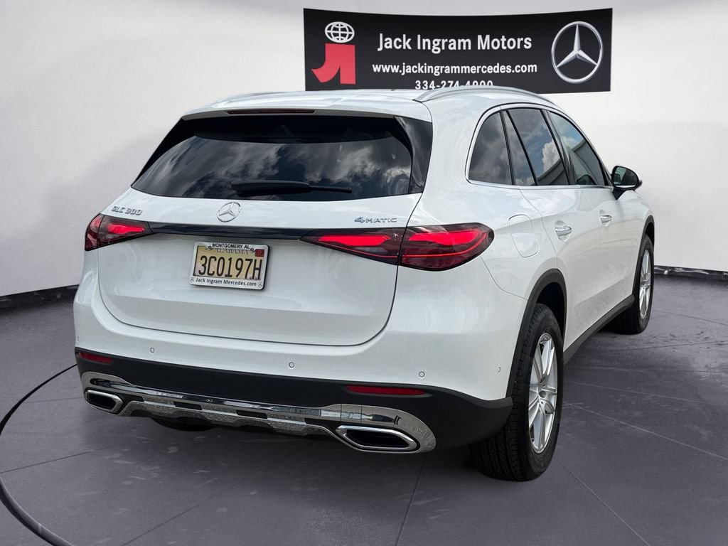 Certified 2025 Mercedes-Benz GLC 300 4MATIC image 5