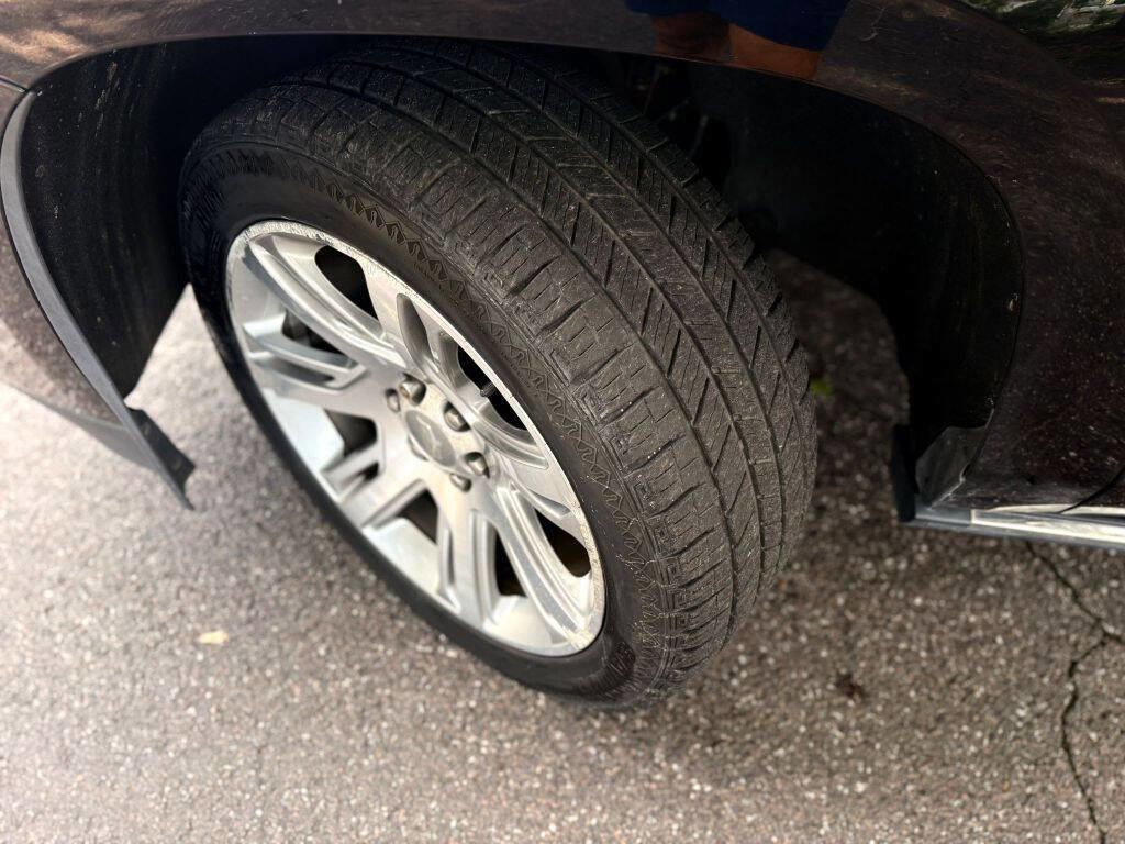 Used 2017 Cadillac Escalade ESV Premium Luxury image 10