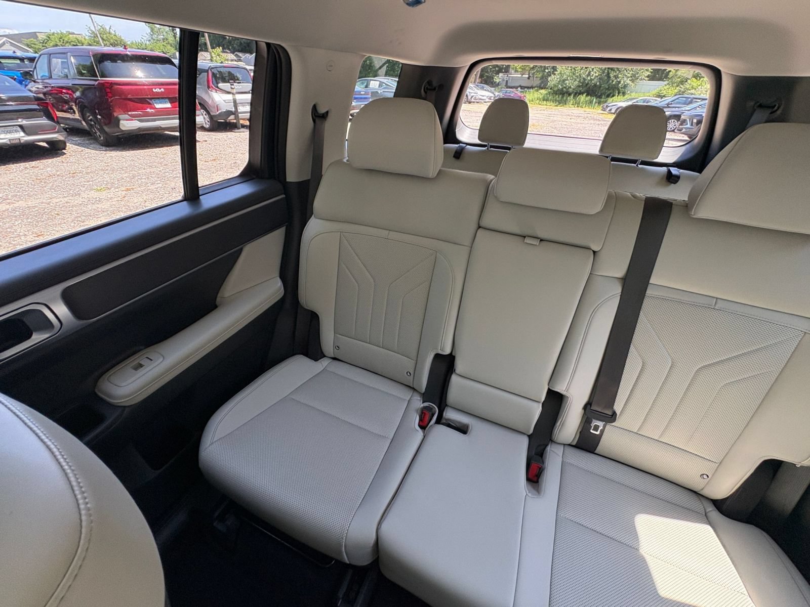 Used 2026 Hyundai Santa Fe SEL FWD image 38