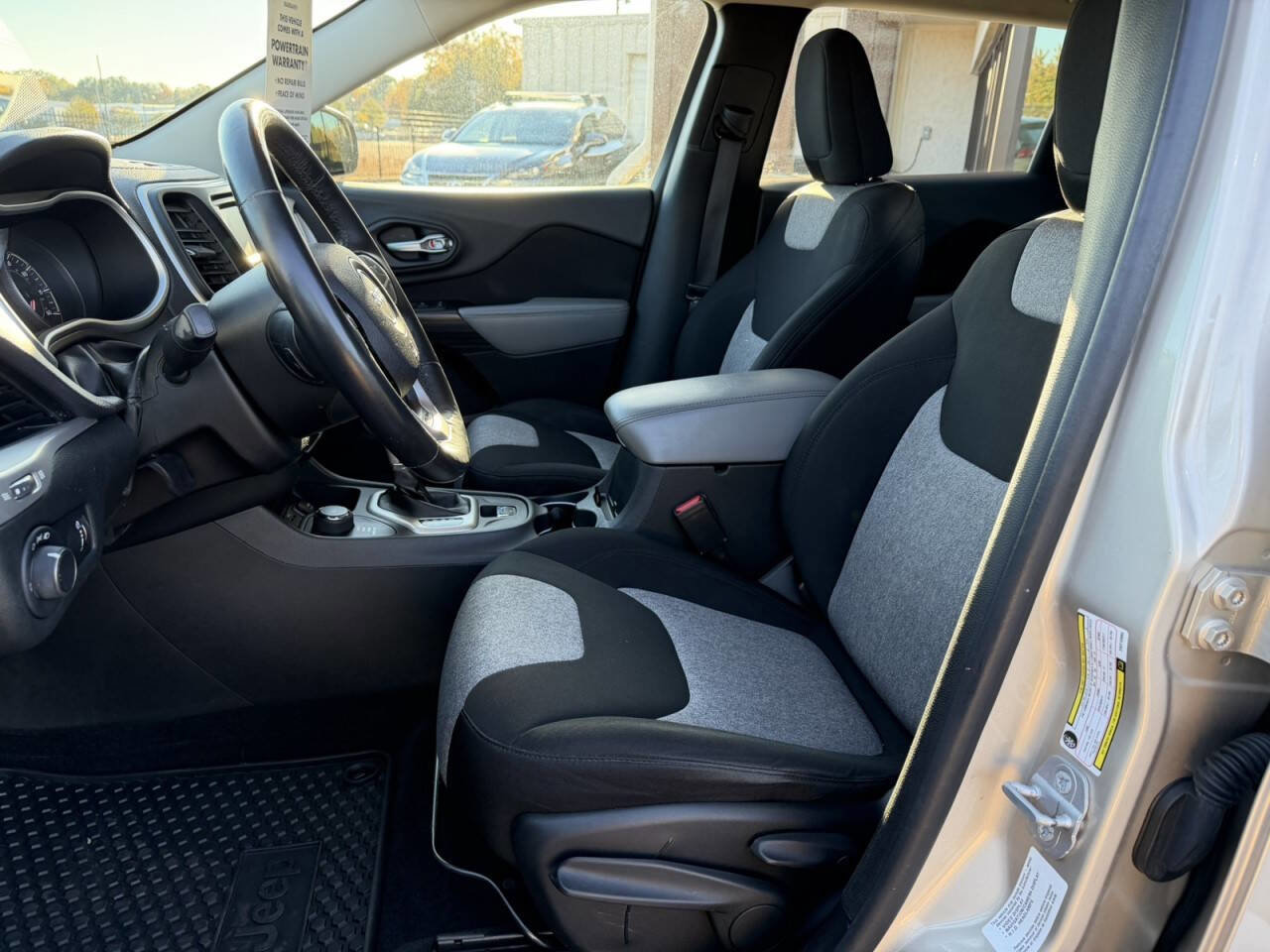 Used 2014 Jeep Cherokee Sport w/ Cold Weather Group AWD/4WD image 21