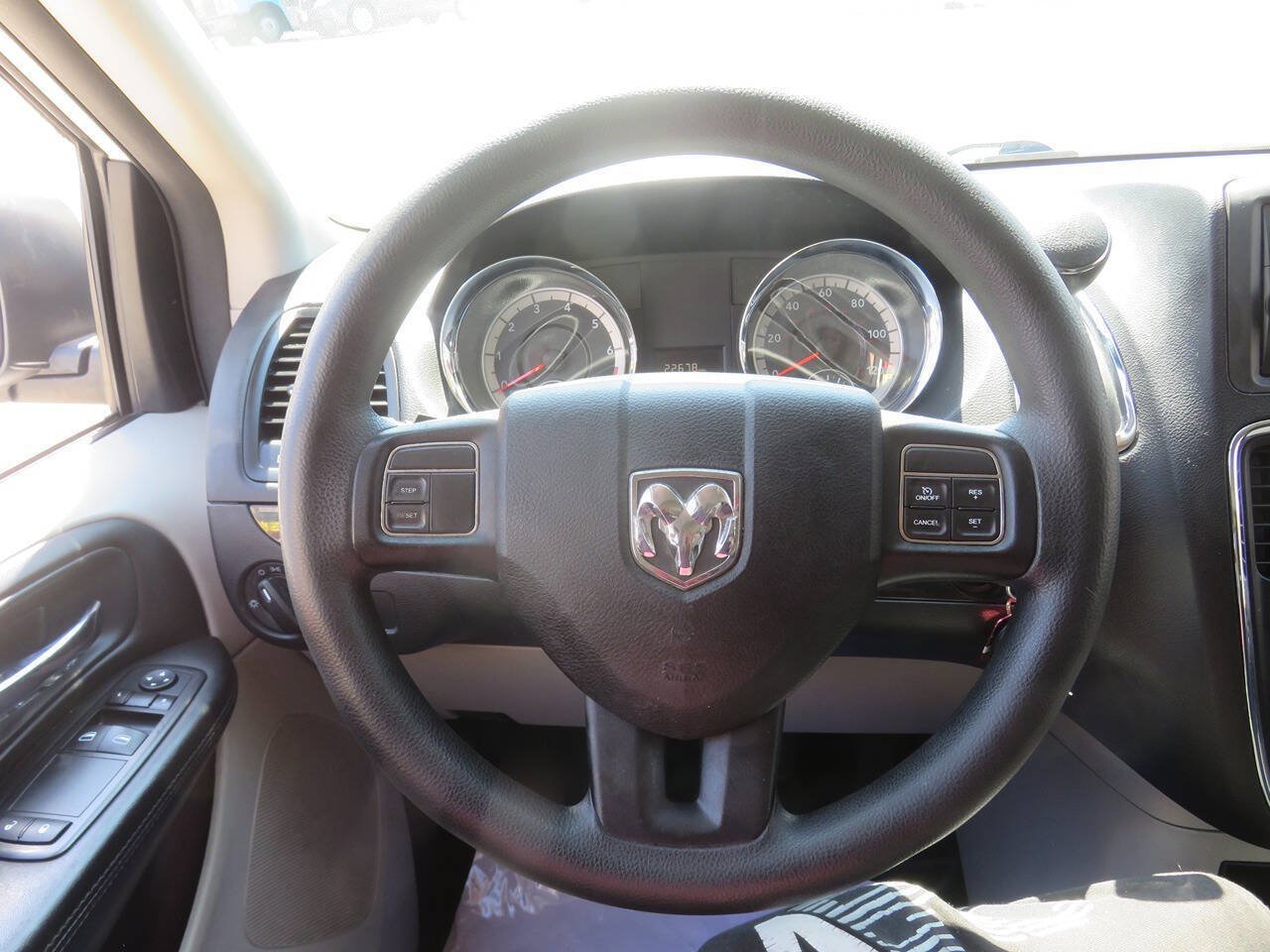 Used 2013 RAM C/V Tradesman FWD image 18
