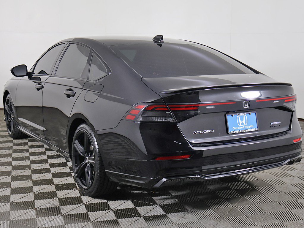 Used 2025 Honda Accord Sport image 8