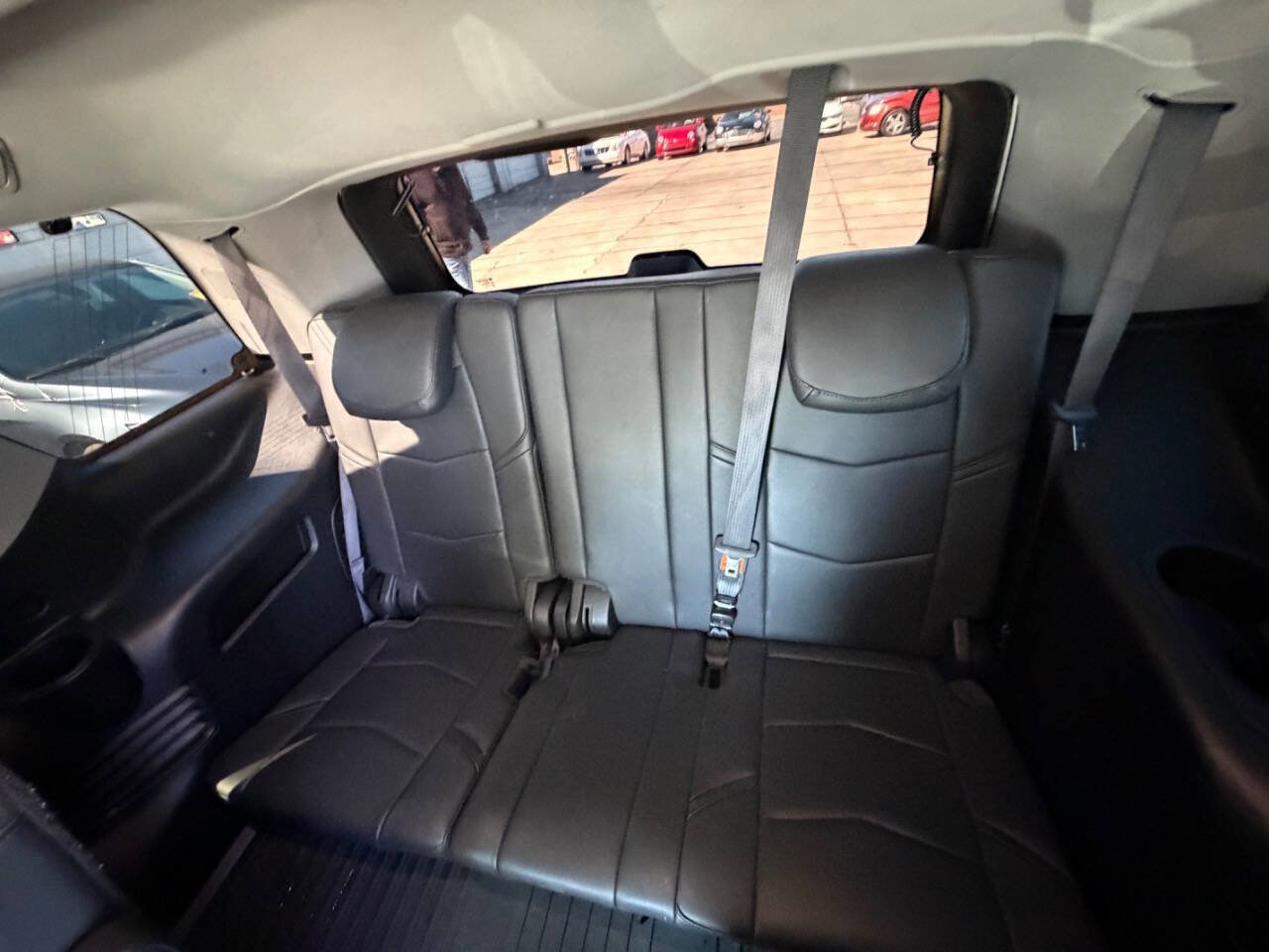 Used 2016 Cadillac Escalade Luxury RWD image 19