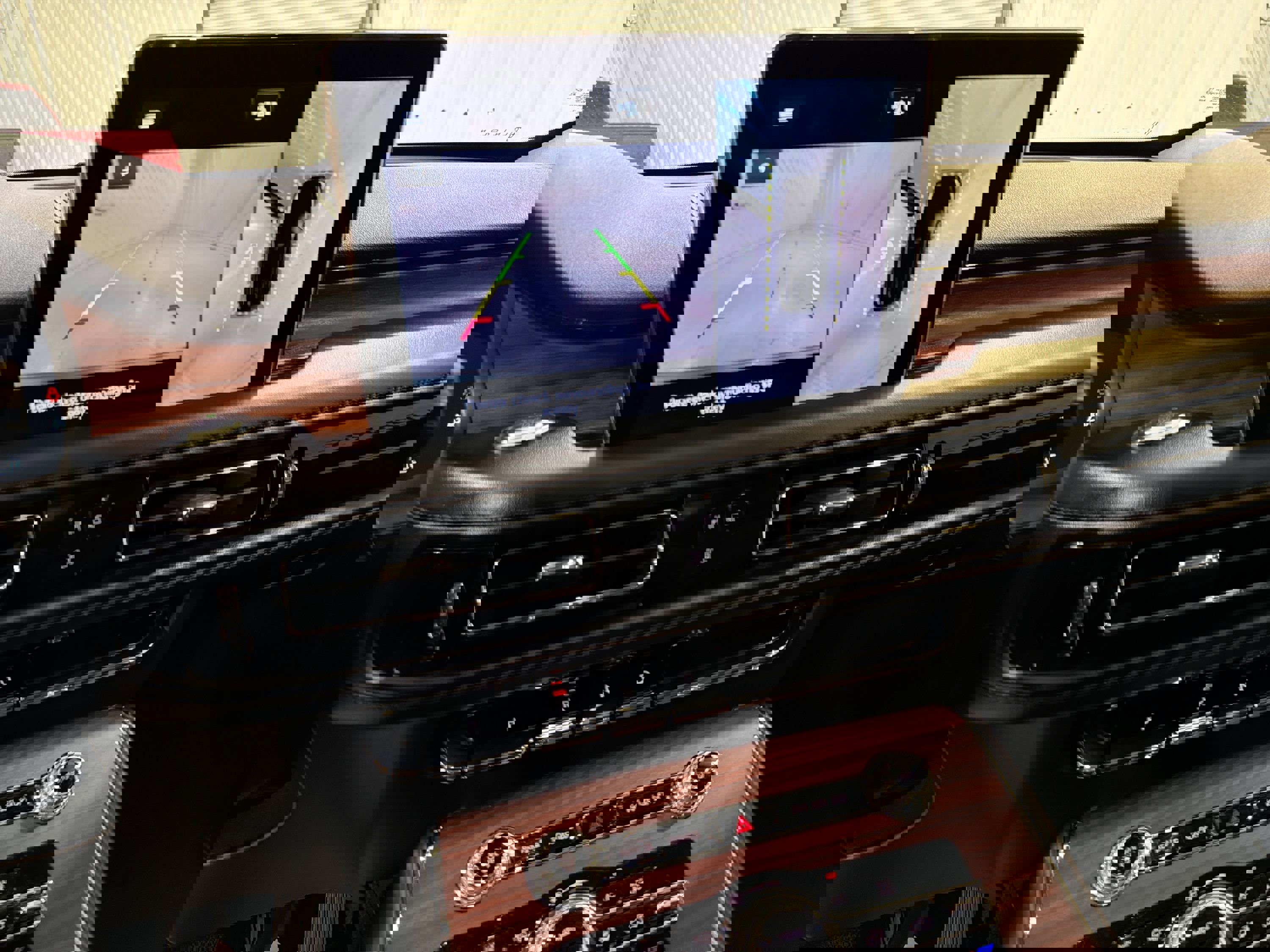 Used 2023 Lincoln Aviator Reserve w/ Equipment Group 201A image 18