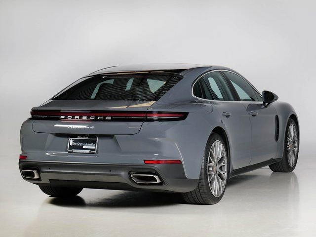 New 2025 Porsche Panamera 4 image 9