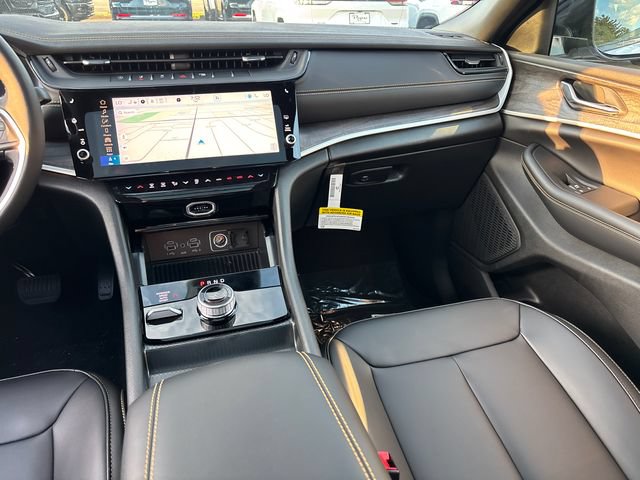 New 2026 Jeep Grand Cherokee Limited AWD/4WD image 12