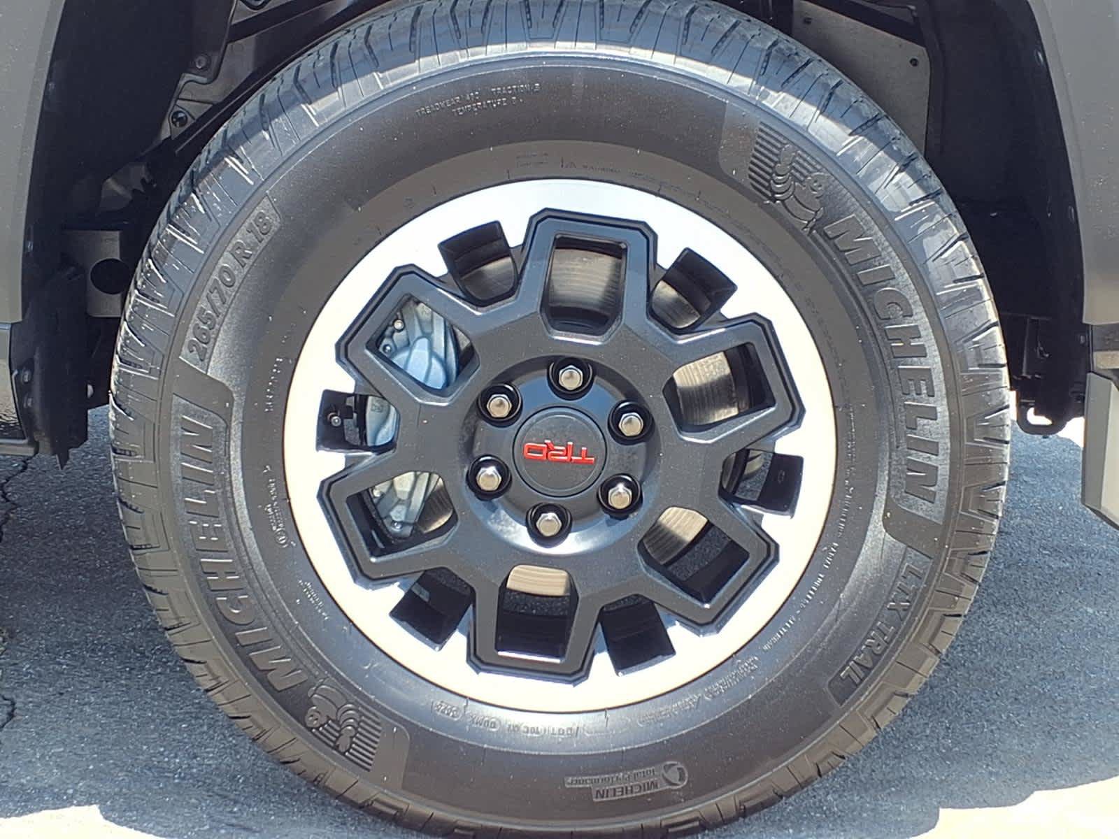Certified 2025 Toyota 4Runner TRD Off-Road Premium AWD/4WD image 8