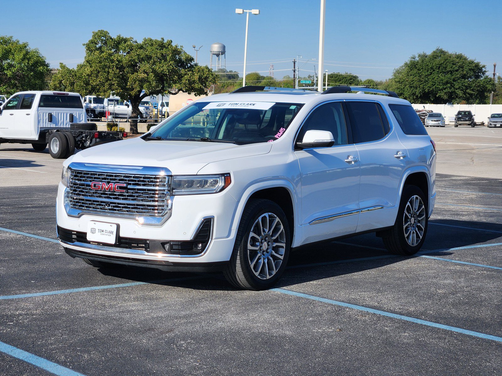 Used 2023 GMC Acadia Denali w/ Denali Ultimate Package FWD image 2