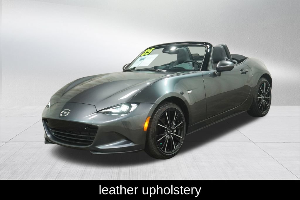 Used 2025 MAZDA MX-5 Miata Grand Touring RWD image 12