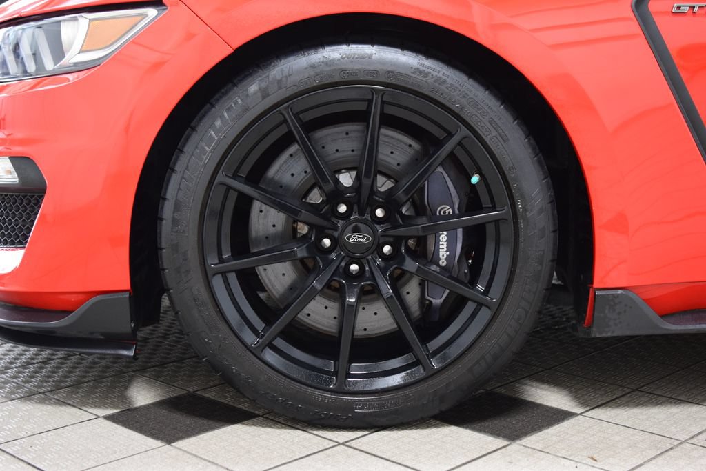 Used 2016 Ford Mustang Shelby GT350 w/ Technology Package RWD image 27