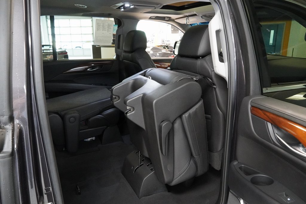 Used 2017 Cadillac Escalade ESV Premium Luxury image 21
