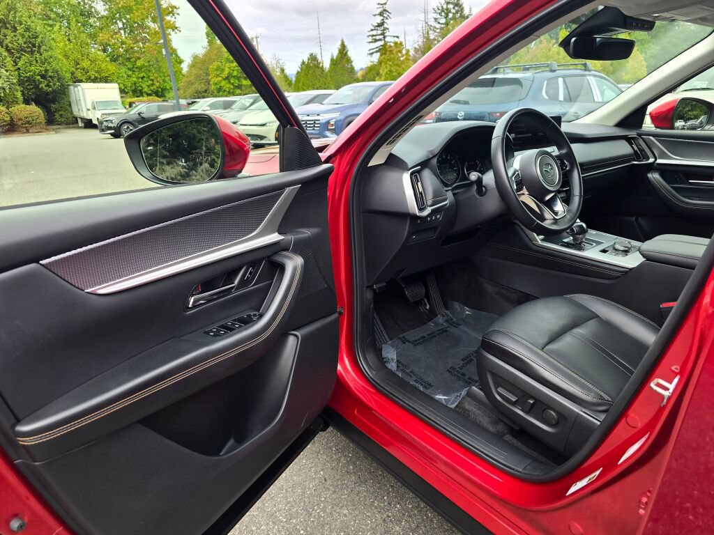 Certified 2025 MAZDA CX-90 3.3 Turbo w/ Preferred Package AWD/4WD image 23