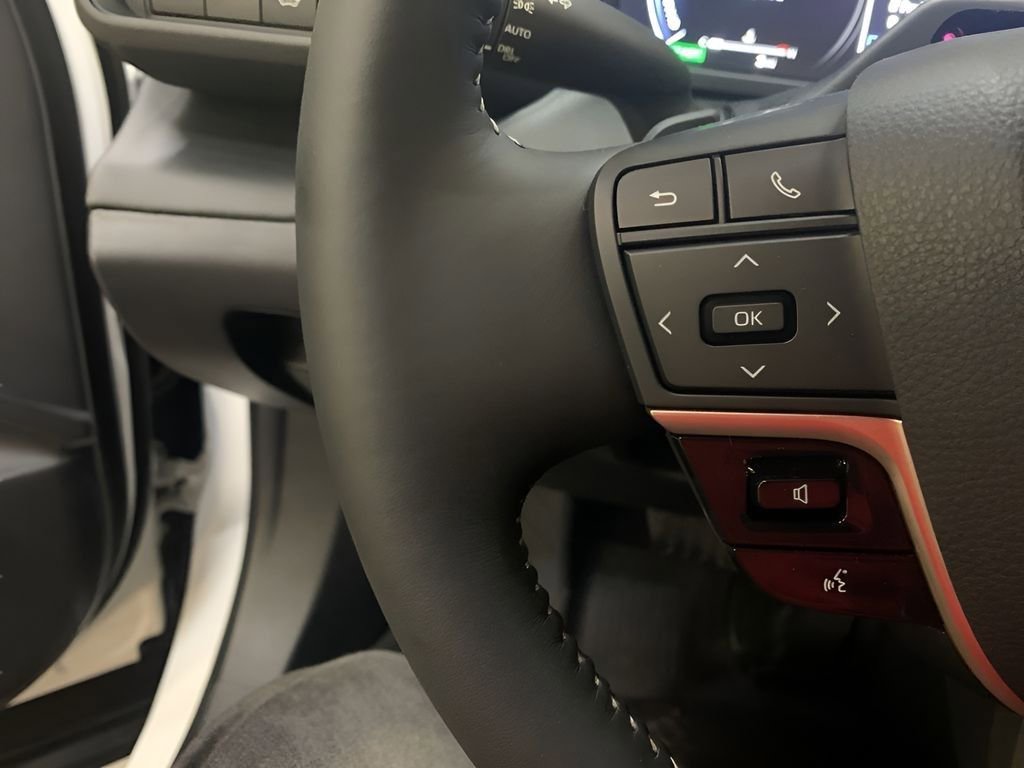 New 2025 Toyota Crown Platinum image 23