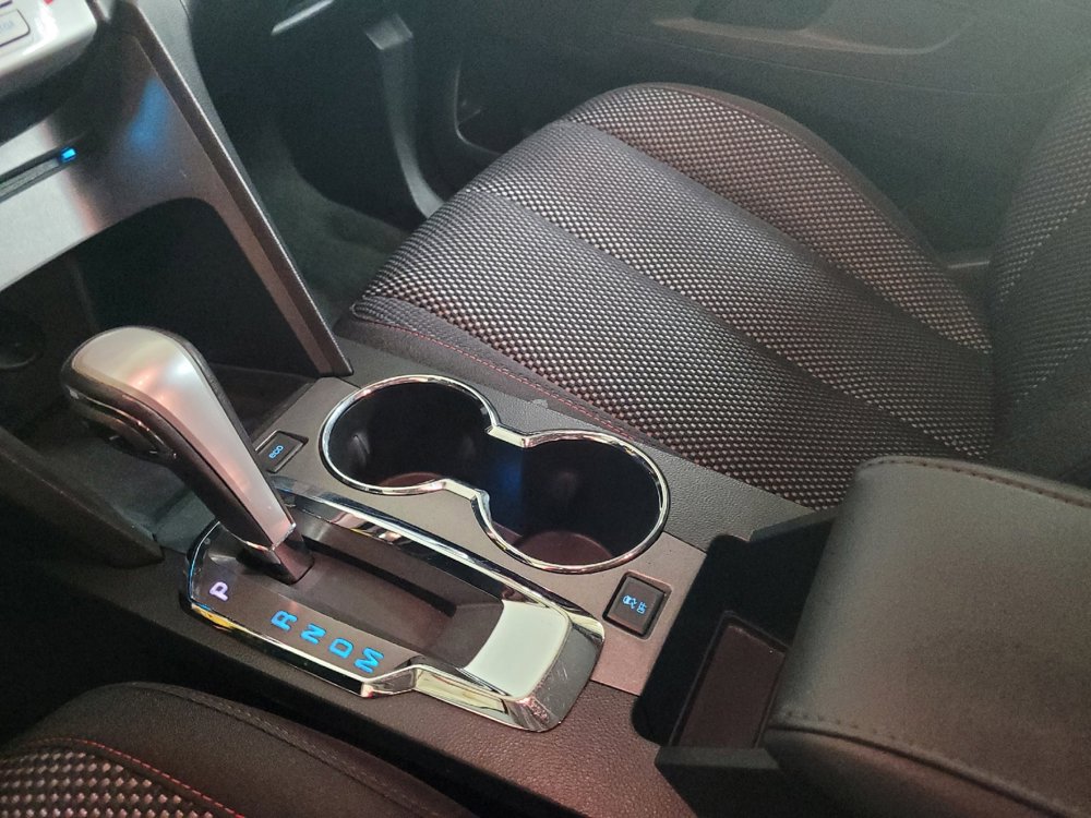 Used 2015 Chevrolet Equinox LT w/ Driver Convenience Package image 26