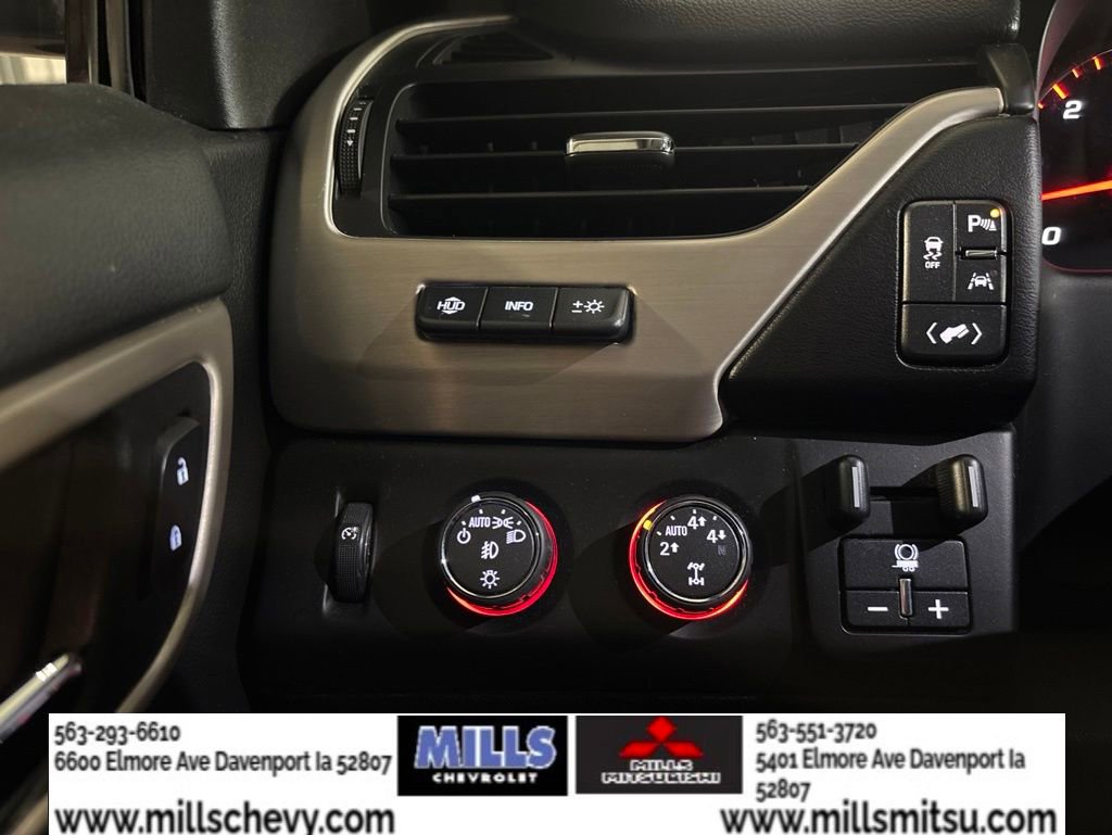 Used 2016 GMC Yukon Denali AWD/4WD image 27