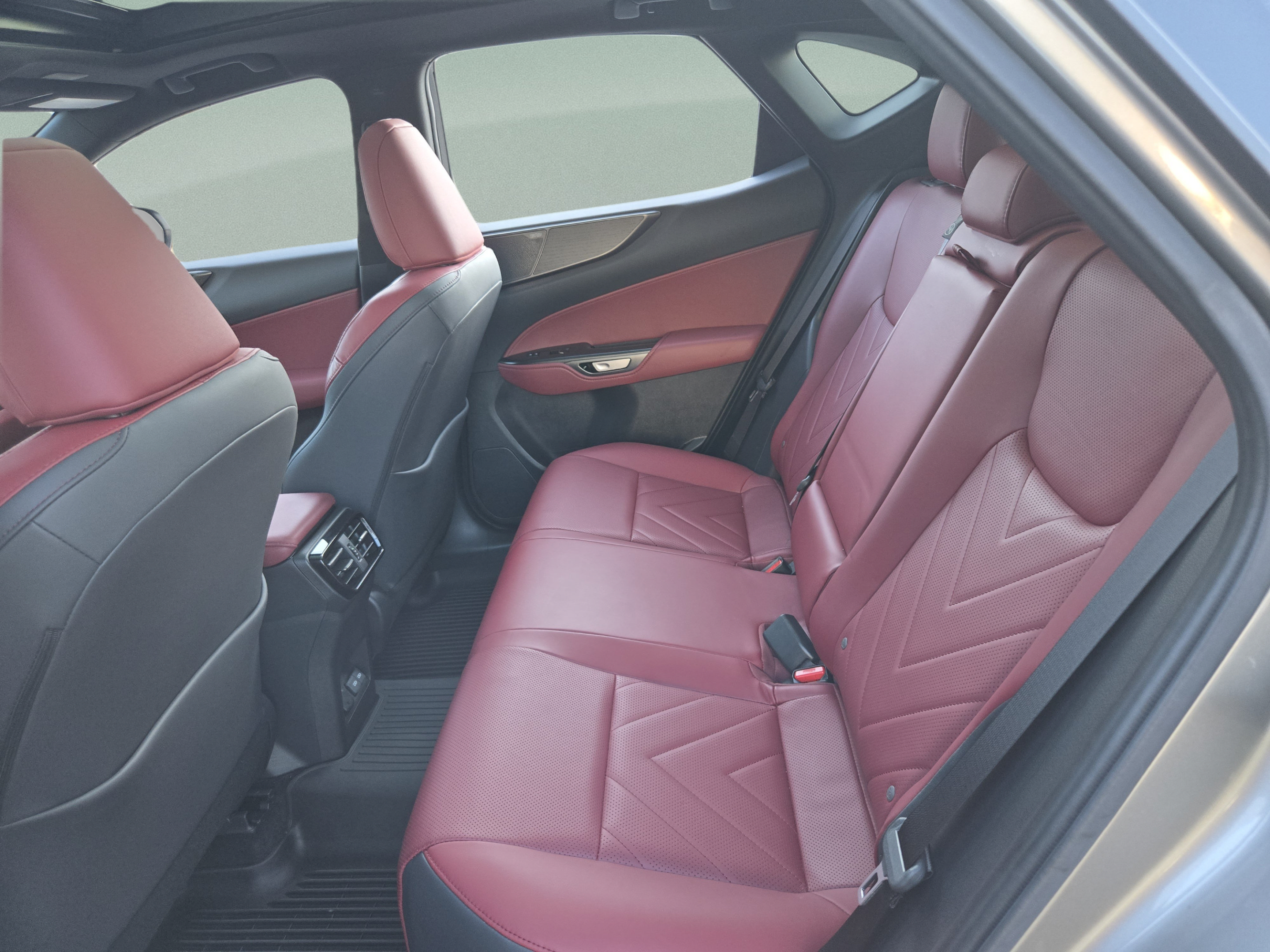 Certified 2025 Lexus NX 350 AWD w/ Accessory Package (2T) image 22