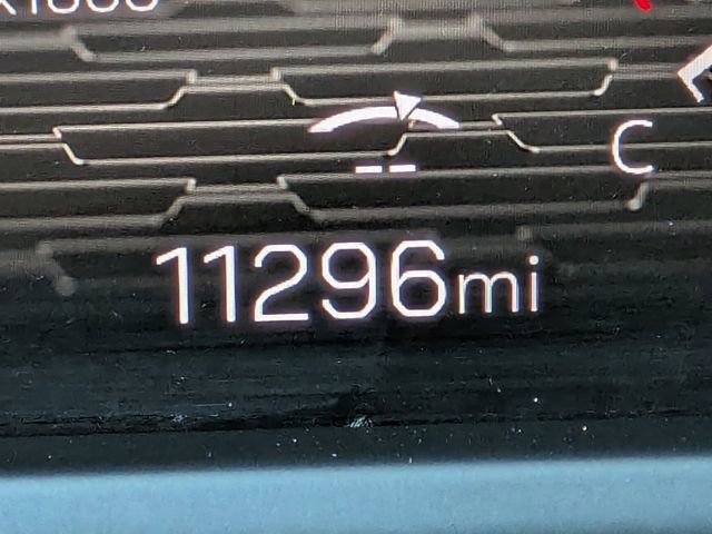 Used 2024 GMC Acadia AT4 w/ Super Cruise Package image 33