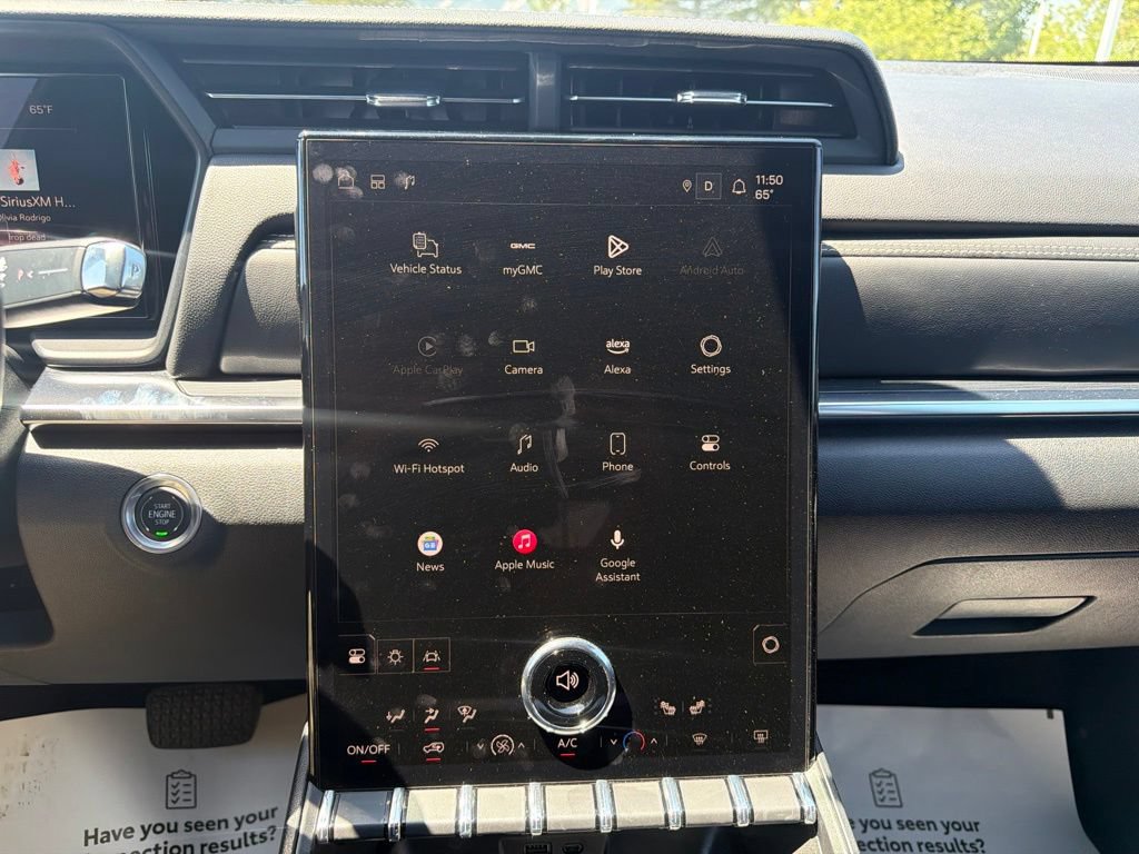 Used 2025 GMC Terrain Elevation AWD/4WD image 31