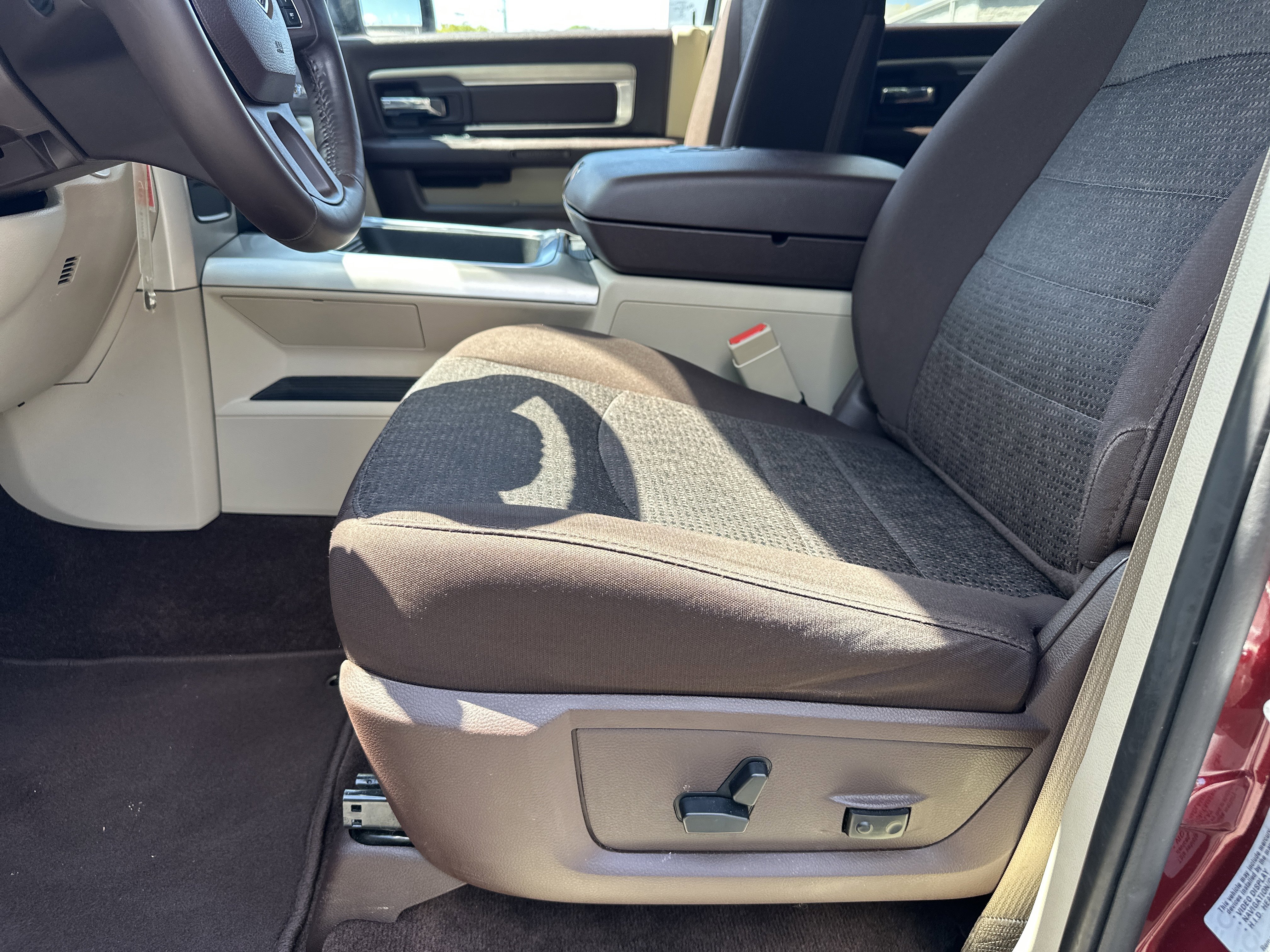 Used 2017 RAM 1500 Big Horn image 11