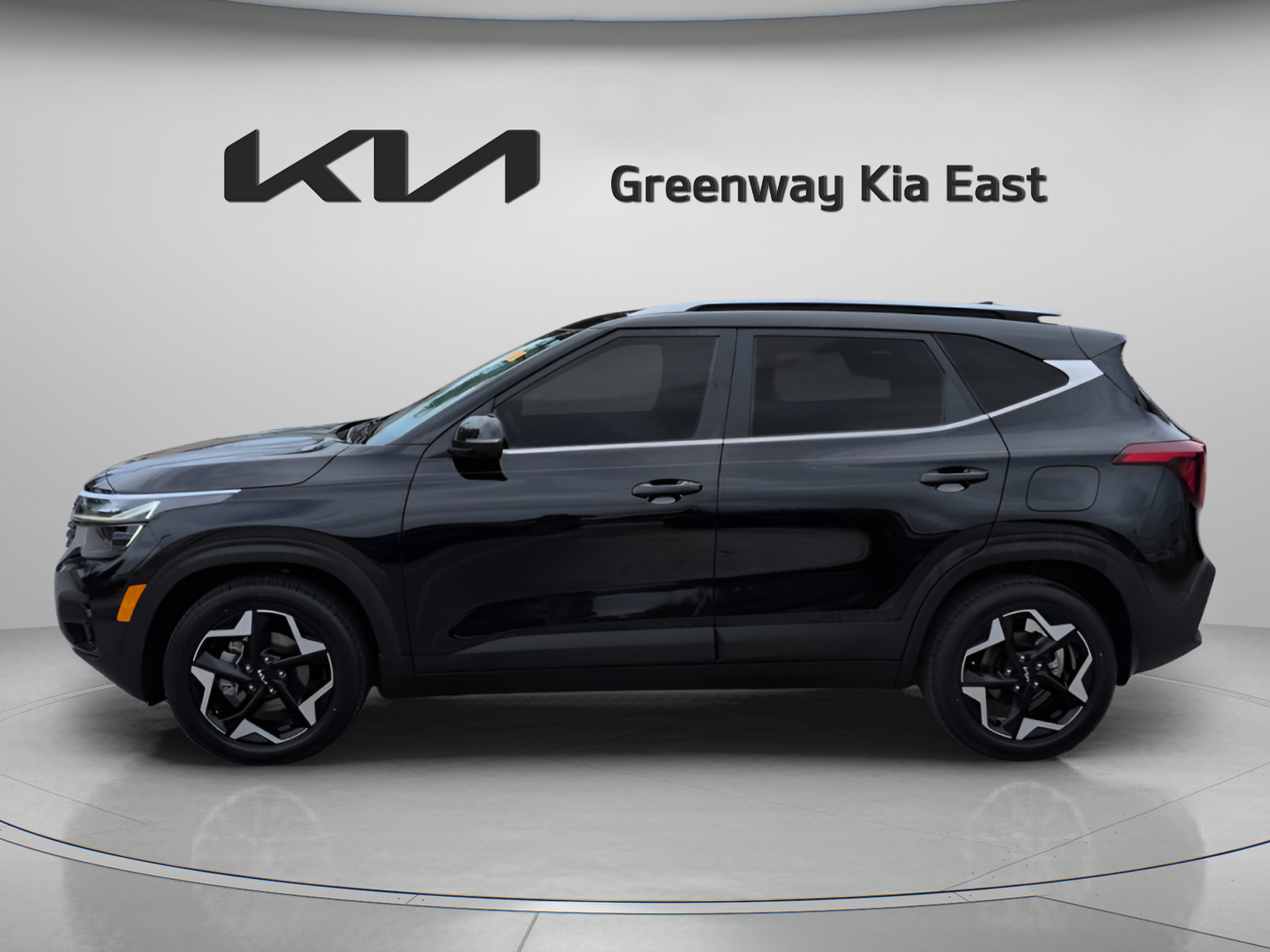 Certified 2024 Kia Seltos EX FWD image 9