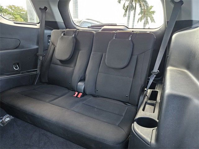 Used 2023 Ford Explorer XLT image 7