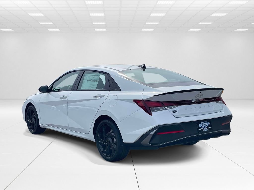 New 2026 Hyundai Elantra Sport FWD image 4