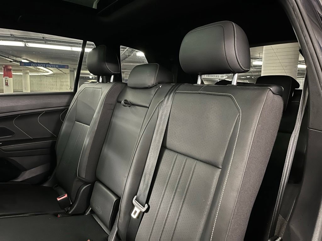 Certified 2023 Volkswagen Tiguan SE R-Line FWD image 20