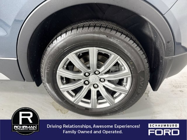 Used 2020 Cadillac XT4 Premium Luxury w/ Sun And Sound Package AWD/4WD image 5