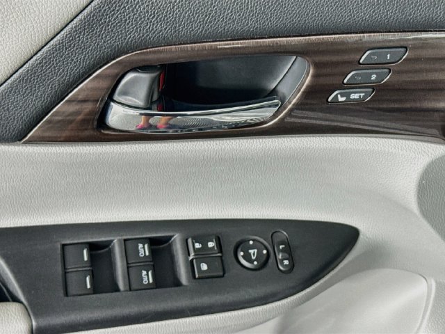 Used 2017 Honda Accord EX-L image 21