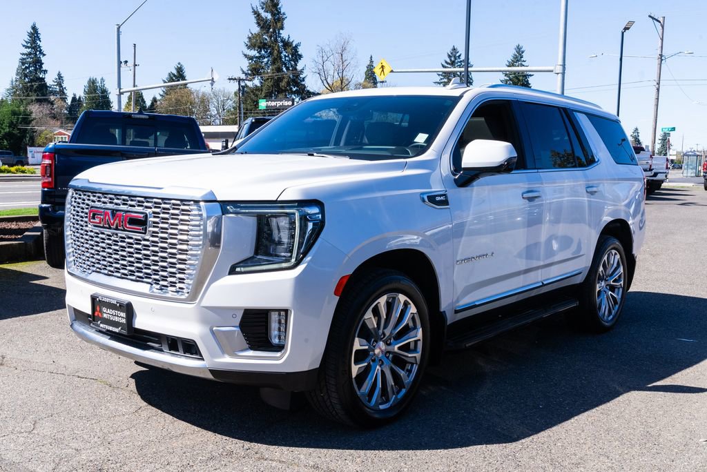 Used 2024 GMC Yukon Denali AWD/4WD image 3