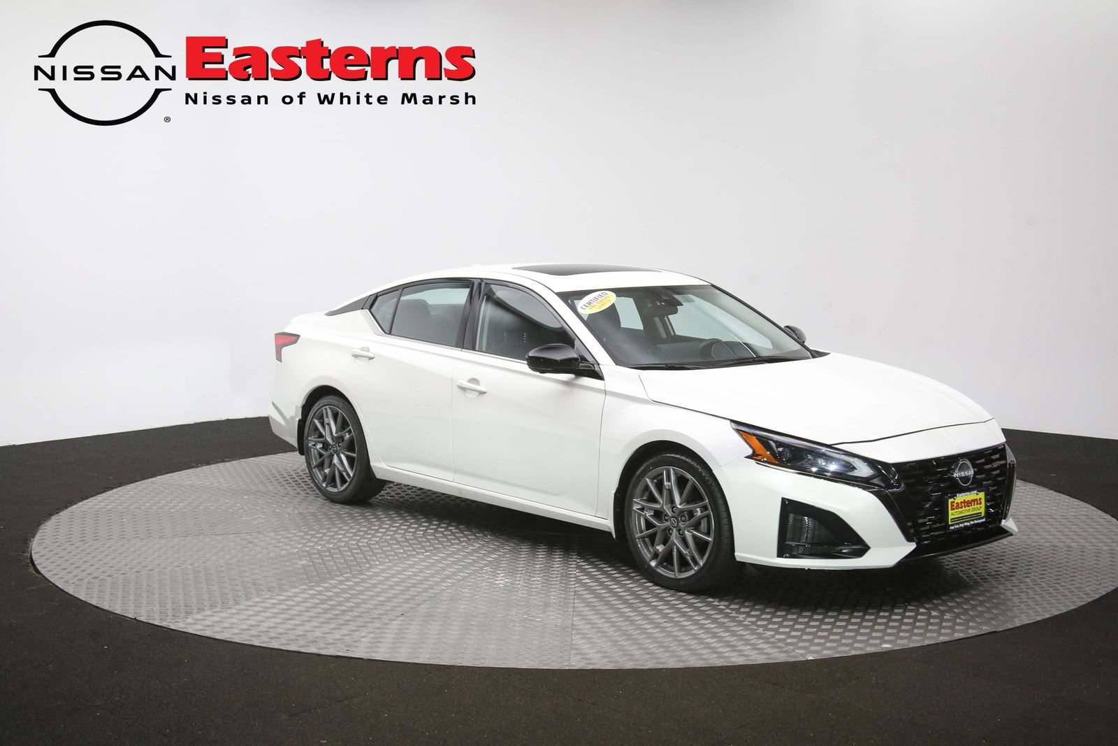 Used 2024 Nissan Altima 2.0 SR FWD image 47