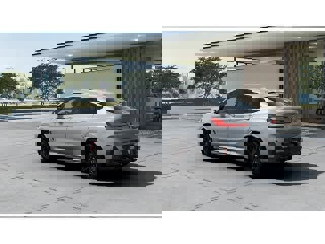 New 2025 BMW X4 M40i image 2