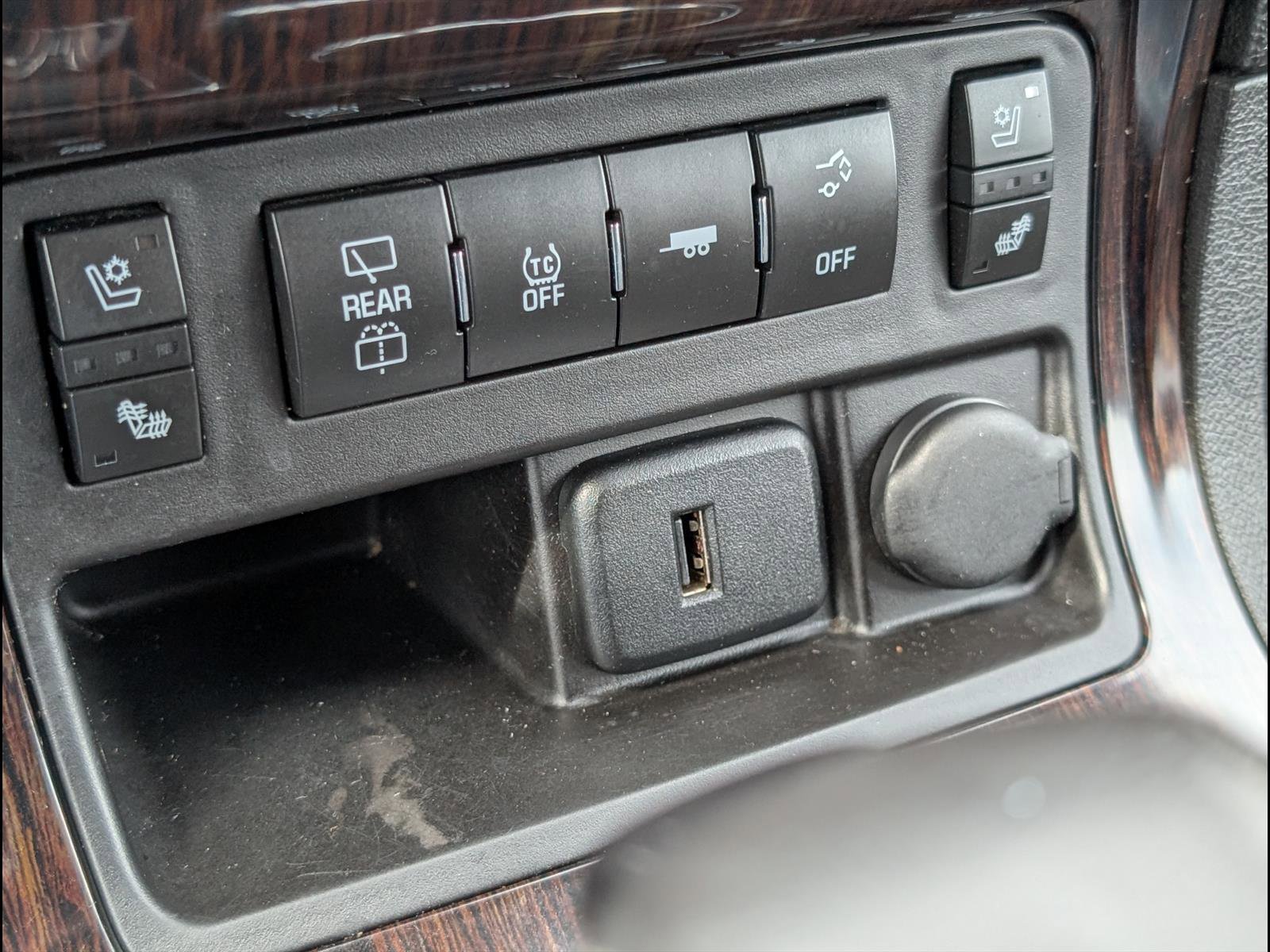 Used 2017 Chevrolet Traverse Premier image 15