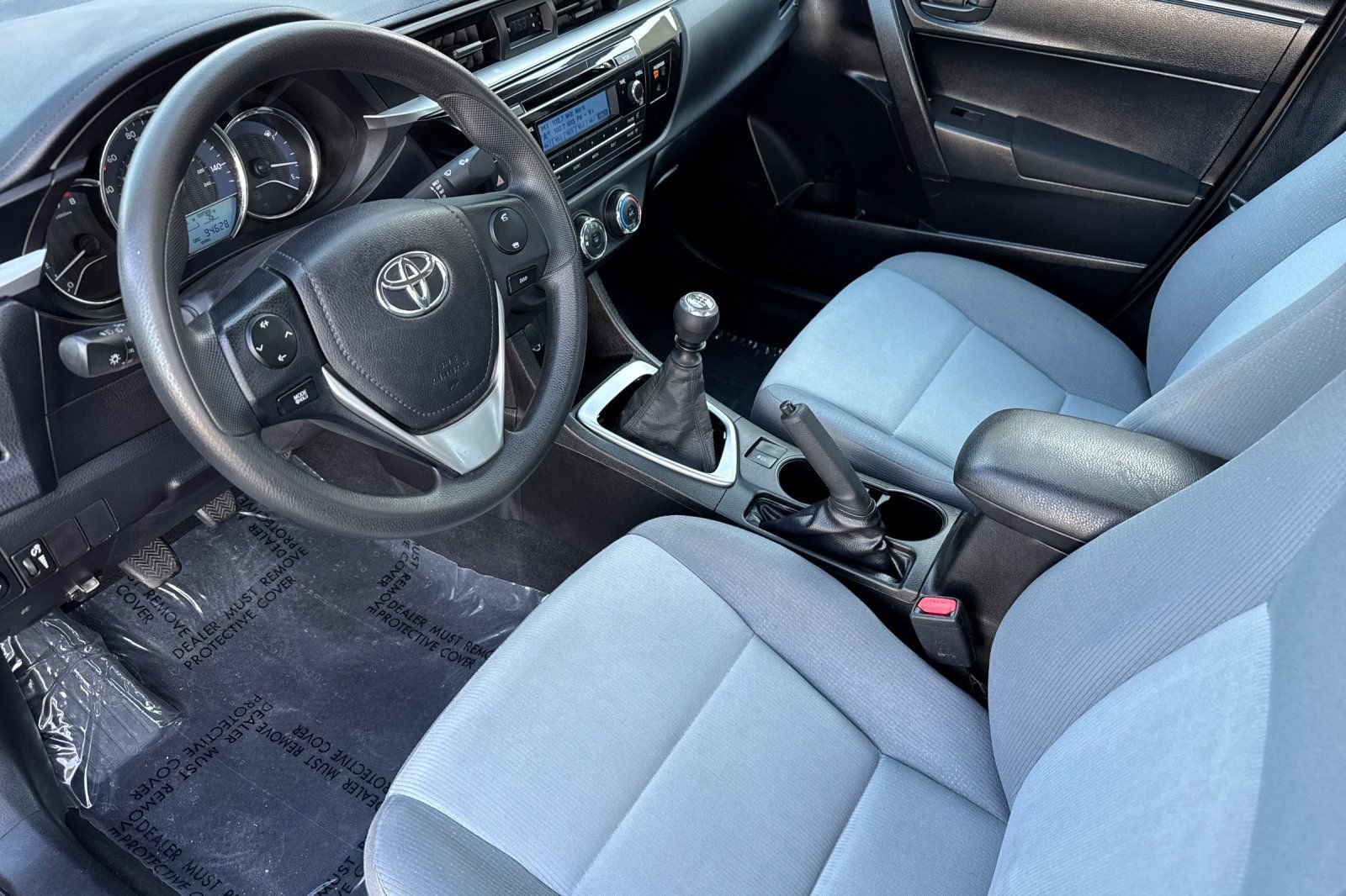 Used 2015 Toyota Corolla L FWD image 10