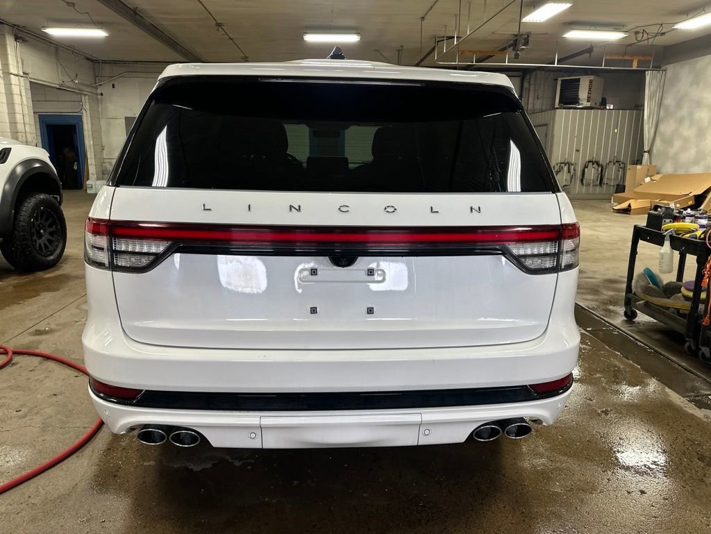 Used 2025 Lincoln Aviator Reserve w/ Equipment Group 201A AWD/4WD image 11