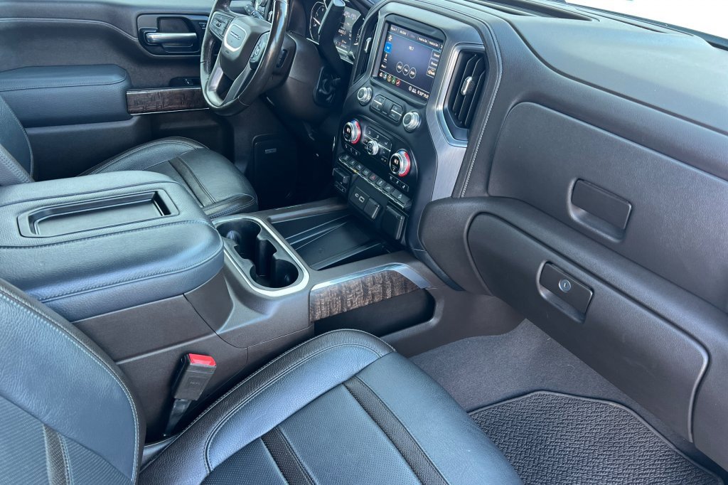 Used 2020 GMC Sierra 3500 Denali w/ Denali Ultimate Package image 12