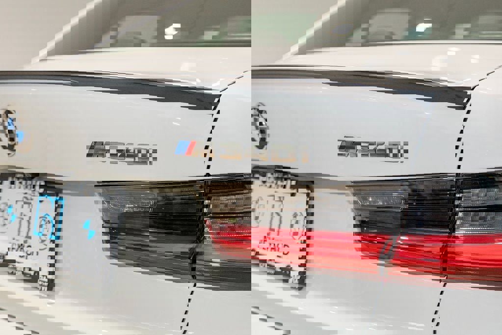 Used 2021 BMW M340i xDrive w/ Premium Package image 10