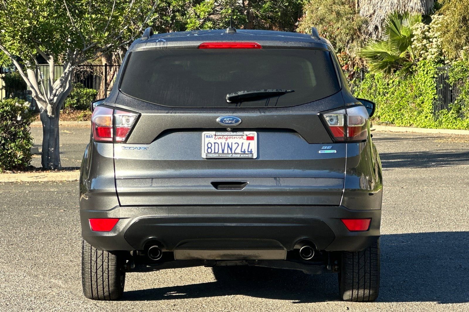 Used 2018 Ford Escape SE w/ SE Sport Appearance Package image 4