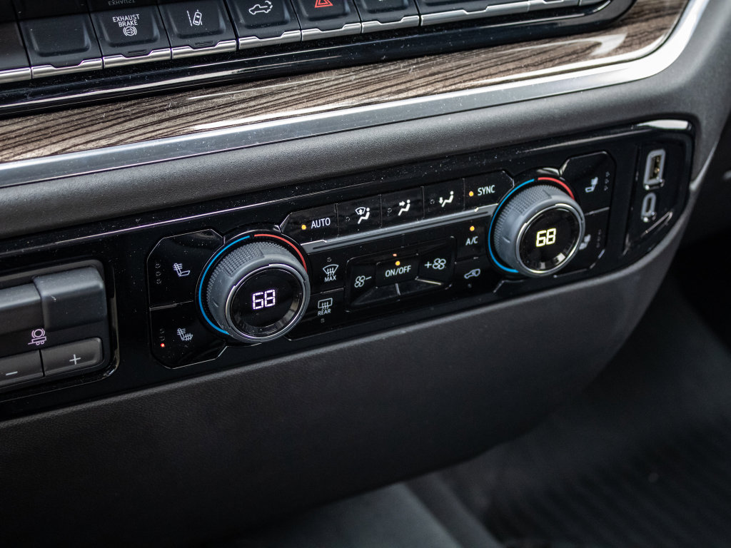 Used 2025 Chevrolet Silverado 2500 LT AWD/4WD image 37